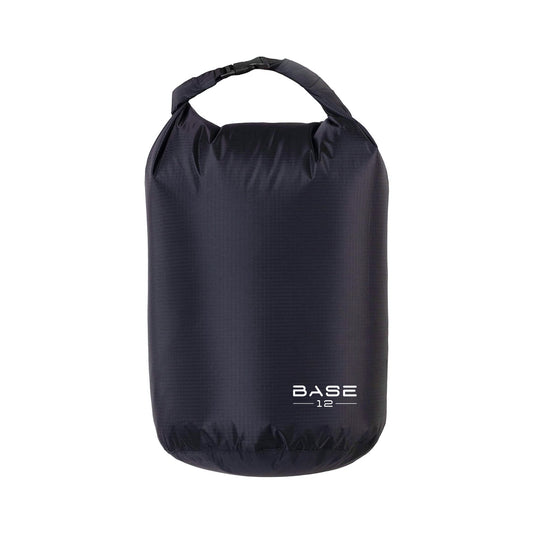 Wasser- und geruchsabweisende BASE12 Sweat Bag in Schwarz mit Rollverschluss – ideal zur Aufbewahrung verschwitzter Sportkleidung beim Pickleball und anderen Sportarten.